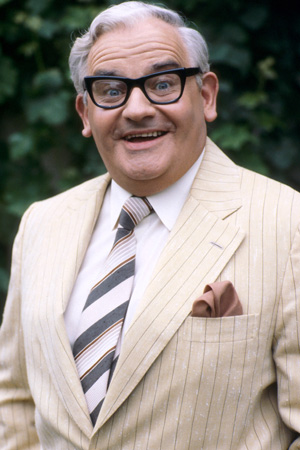 Ronnie Barker.jpg