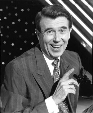 Leslie Crowther.jpg