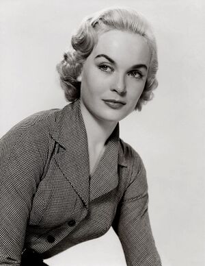 Shirley Eaton.jpg