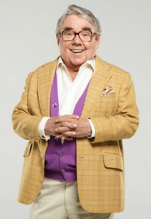 Ronnie Corbett.jpg