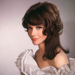 Fenella Fielding.jpg